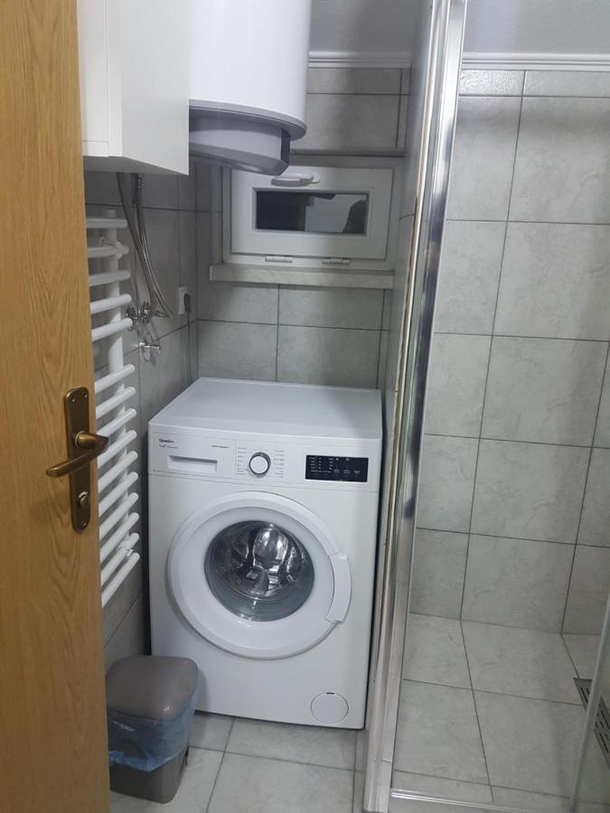 Dass Apartmani Banja Luka Exteriör bild