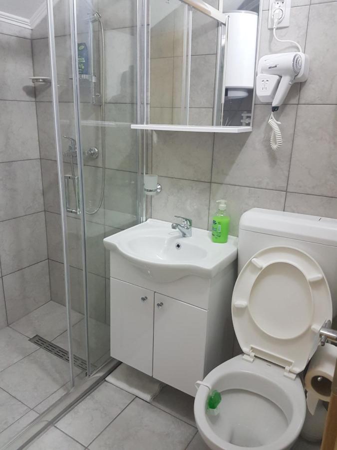 Dass Apartmani Banja Luka Exteriör bild