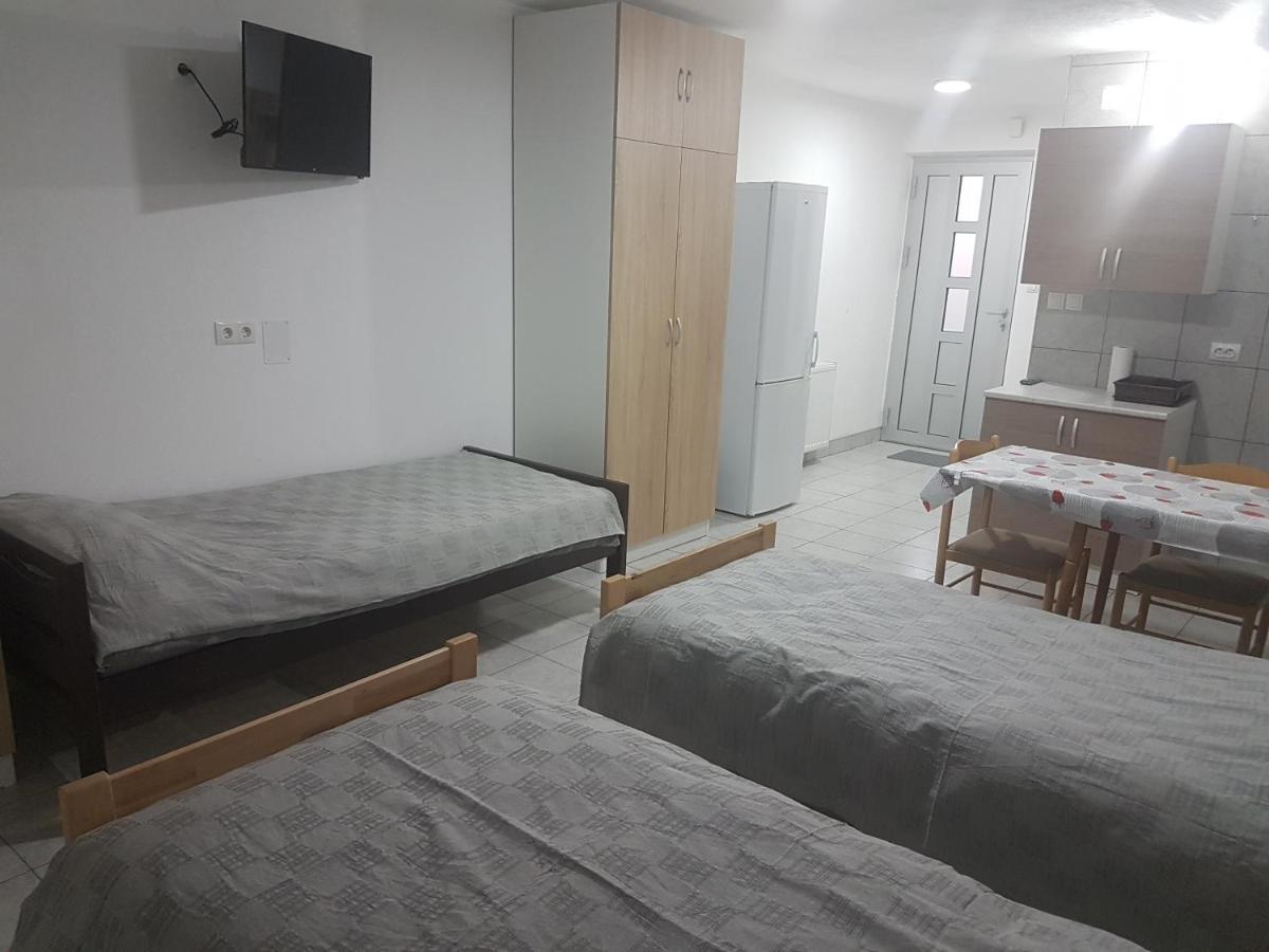 Dass Apartmani Banja Luka Exteriör bild