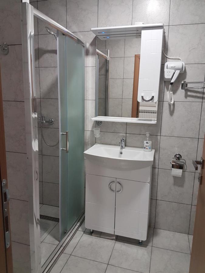 Dass Apartmani Banja Luka Exteriör bild
