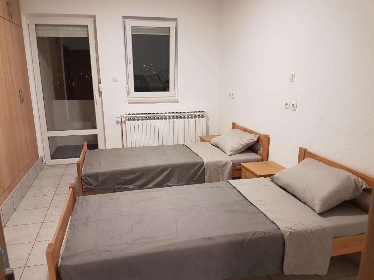 Dass Apartmani Banja Luka Exteriör bild