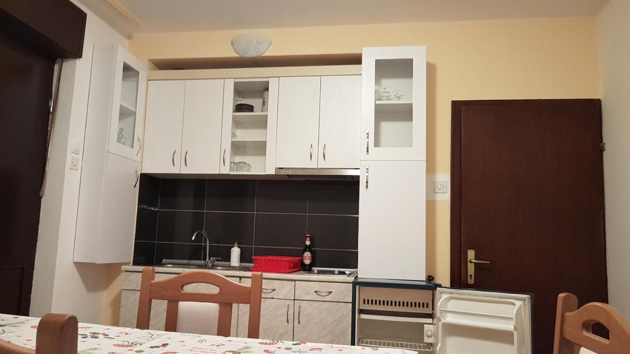 Dass Apartmani Banja Luka Exteriör bild